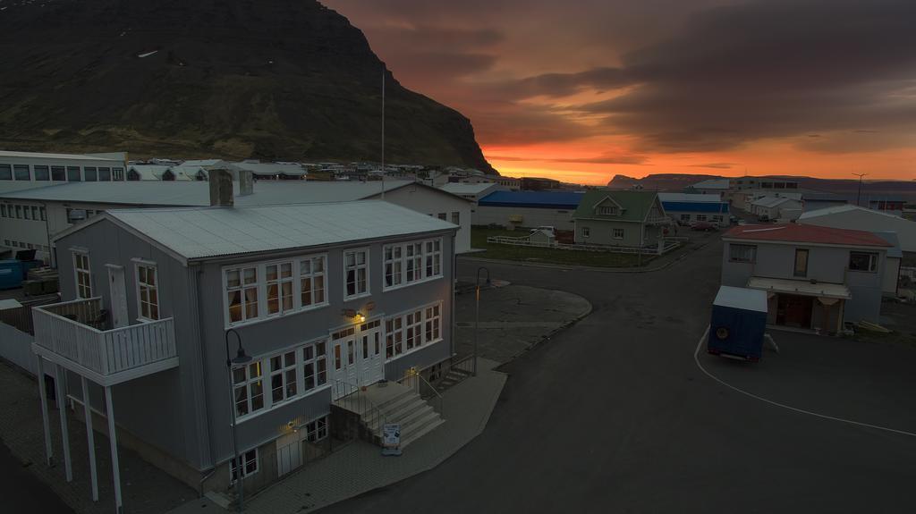 Einarshusid Guesthouse Bolungarvik Luaran gambar